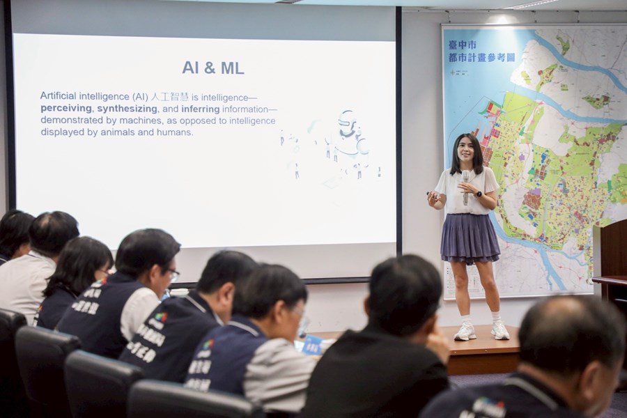 生成式AI首長班 (1)