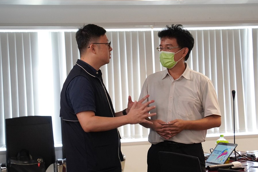 林局長與雅匠科技蔡執行長交流AR應用業務