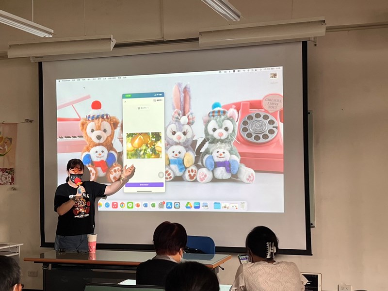 教導農友製作行銷文宣